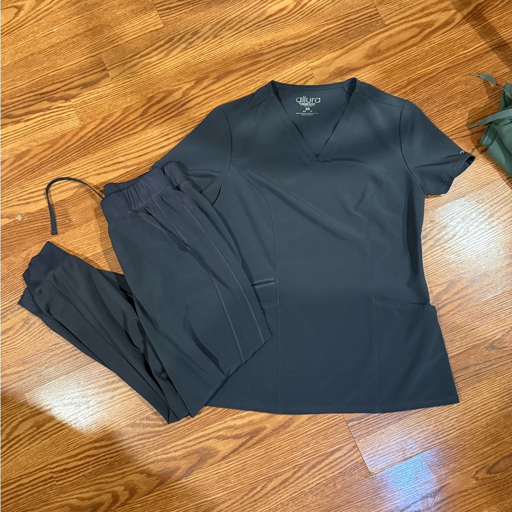Cherokee Allura Grey Scrub Set